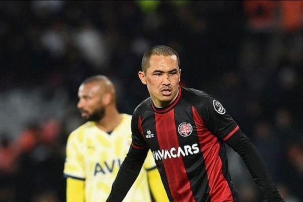  هافبک ازبکستانی در لیست خرید وحید هاشمیان