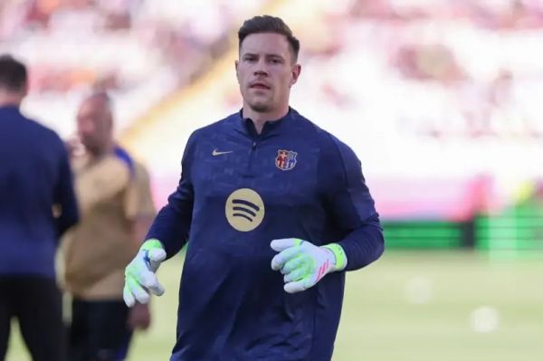 انتقاد تند دروازهبان سابق بایرن مونیخ از رفتار بارسلونا با تراشتگن