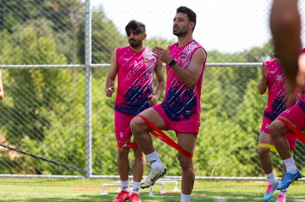 تراکتور، شعبه دوم پرسپولیس؛ ۸ بازیکن مشترک