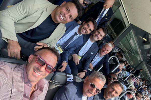 قاب ماندگار و سنگین در جایگاه ویژه استادیوم متلایف