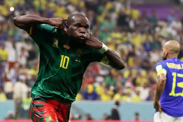  ابوبکر از استقلال دور شد