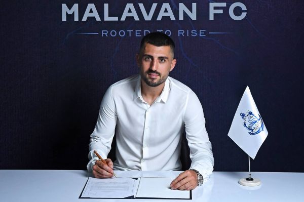 محمد علینژاد به ملوان پیوست