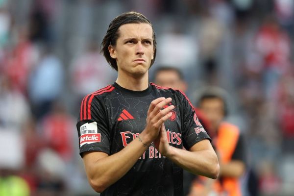 کارراس، سومین مدافع گران قیمت تاریخ رئال مادرید