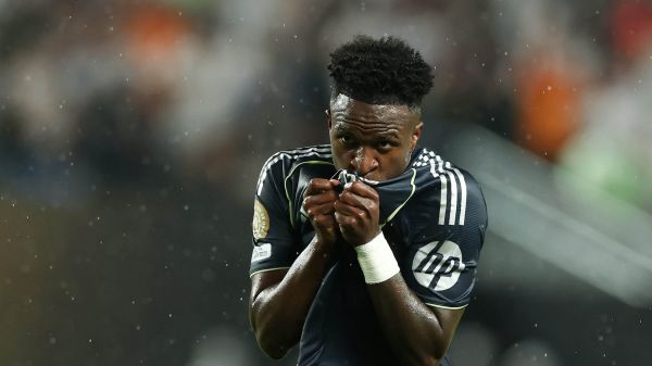 مذاکرات وینیسیوس و رئال مادرید برای تمدید قرارداد به مشکل خورده است