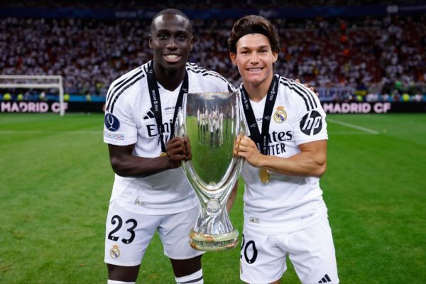  یکی از این دو بازیکن رئال مادرید را ترک خواهد کرد