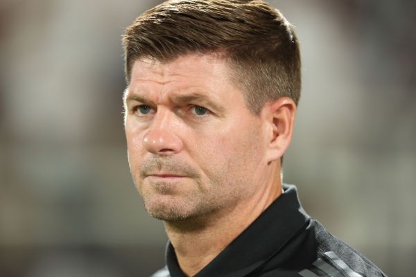  اسطوره لیورپول پدربزرگ شد