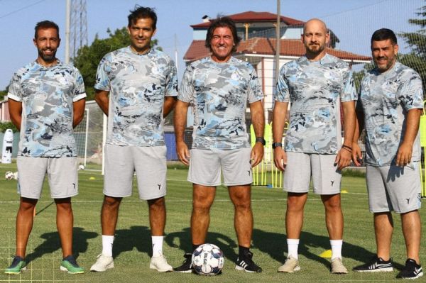 باشگاه استقلال دستیاران خارجی ساپینتو را معرفی کرد