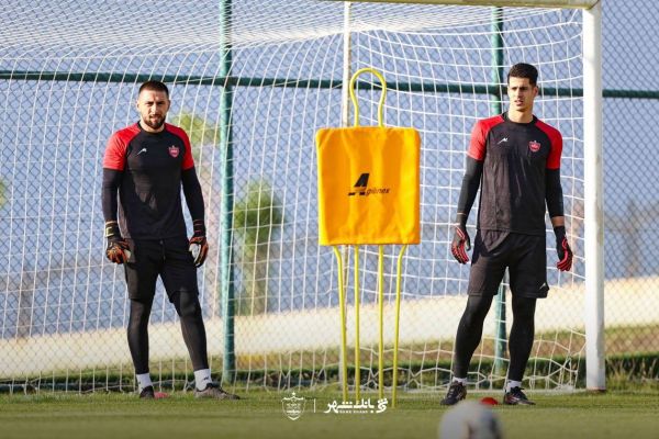 جنگ در خط دروازه پرسپولیس؛ پیام و الکسیسِ آماده