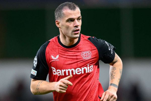  تیم‌هایی که‌ خواهان‌ جذب ‌هافبک‌ سوئیسی شده‌اند