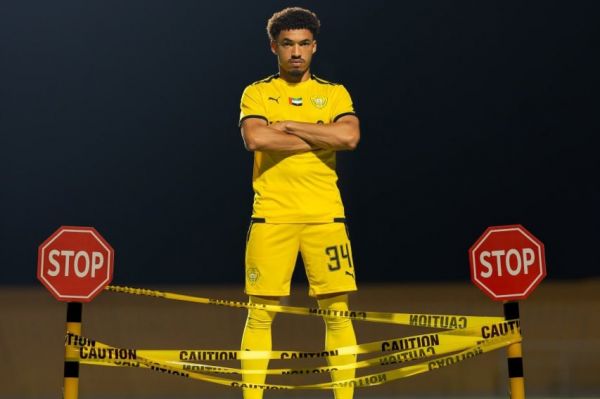  رسمی؛ مدافع لیون به تیم اماراتی پیوست