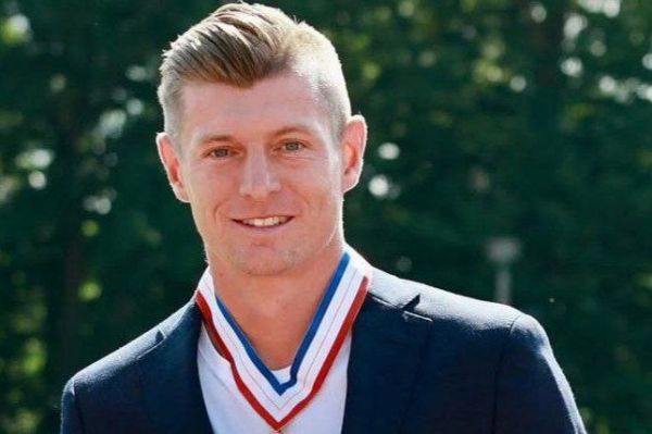 تقدیر ویژه از تونی کروس؛ دریافت بالاترین افتخار غیرنظامی شمال آلمان