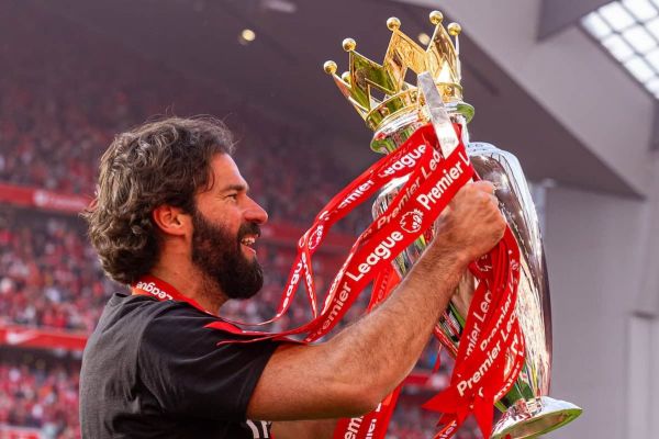  هفت سال از بیمه شدن دروازه لیورپول گذشت