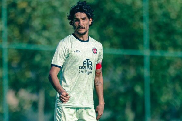 بازوبندهای پردردسر تراکتور؛ کتف بازیکن گرفت