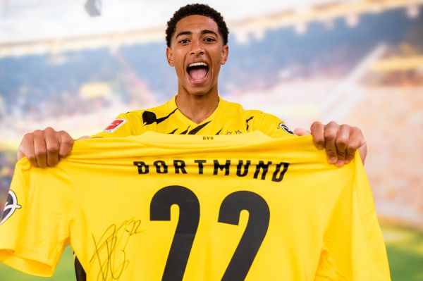  ۵ سال از انتقال ستاره انگلیسی به بوندسلیگا گذشت