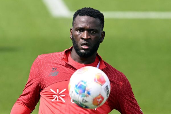  ستاره بایر لورکوزن تیمش را ترک نخواهد کرد