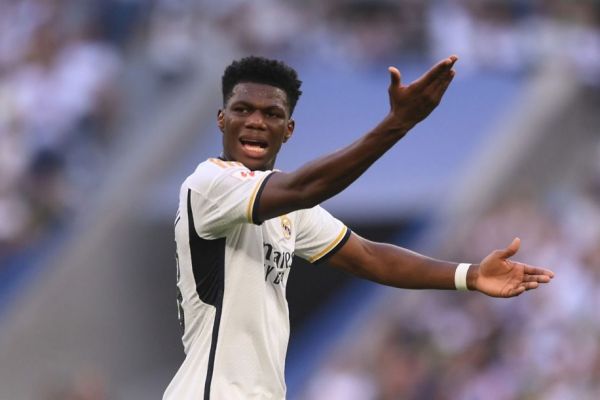 هافبکی که تفکرات ژابی آلونسو را در میانه میدان پیاده میکند