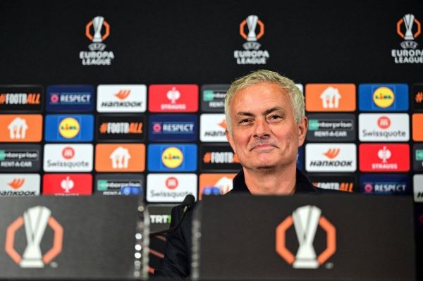  مورینیو از مدیران فنرباغچه شاکی شد