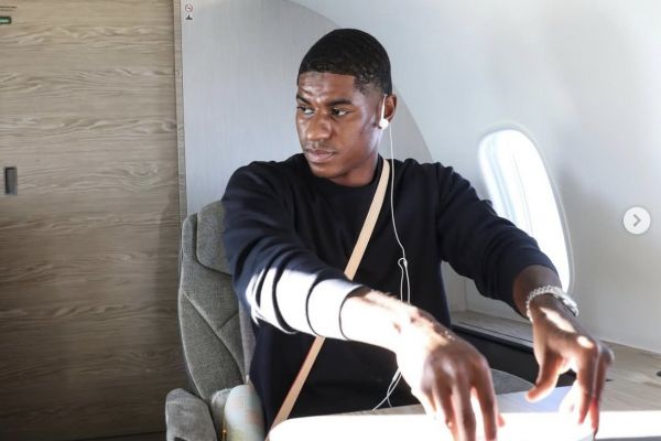 عکس؛ پرواز رشفورد به سمت بارسلونا