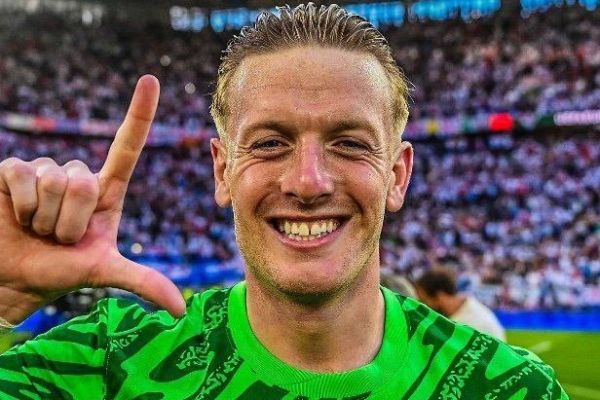  پیکفورد ماندنی شد؛ سنگربان وفادار در آستانه تمدید با اورتون