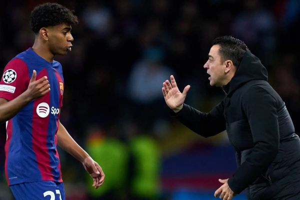 ماجرای به تعویق افتادن اولین بازی یامال در تیم بزرگسالان بارسلونا