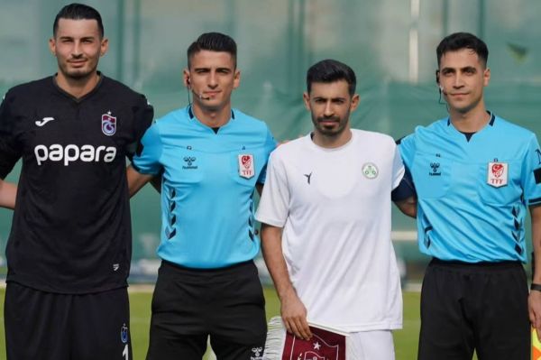  کاپیتان جدید ذوب‌آهن؛ همبازی حدادی‌فر   عکس