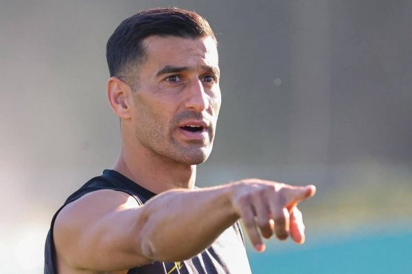 تونل متفاوت برای حاجصفی؛ تشویق به جای کتک عکس