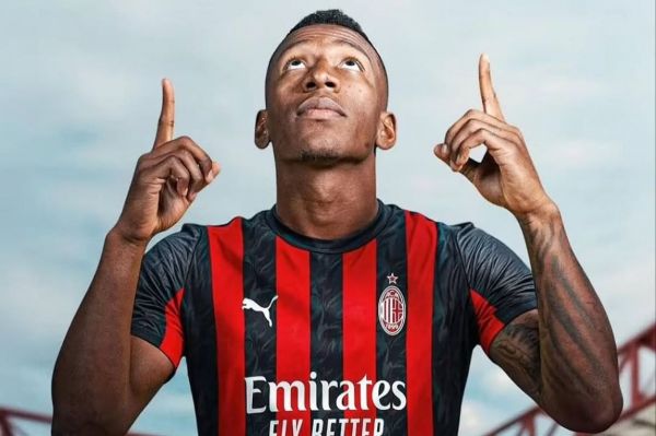  غیررسمی؛ انتقال مدافع اکوادوری به میلان قطعی شد