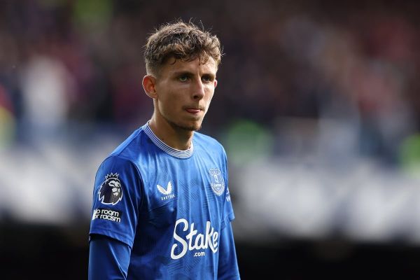  نقل و انتقالات  از ستاره فصل گذشته اورتون تا هافبک دفاعی جدید دورتموند