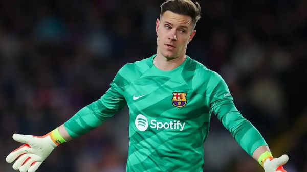 تردید بزرگ کاپیتان بارسلونا برای انجام عمل جراحی