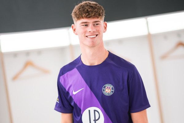 هدف جدید لیورپول؛ مدافع تولوز زیر ذرهبین قهرمان لیگ جزیره