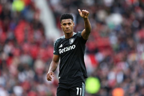  موضع استون ویلا در قبال علاقه منچستر یونایتد به واتکینز