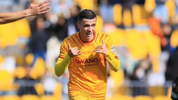 گلزن آلبانیایی لیگ کره جنوبی؛ یاسر آسانی سنگ خیلی بزرگ استقلال