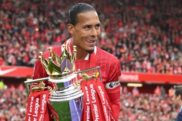  واکنش فن دایک به غوغای لیورپول در نقل و انتقالات