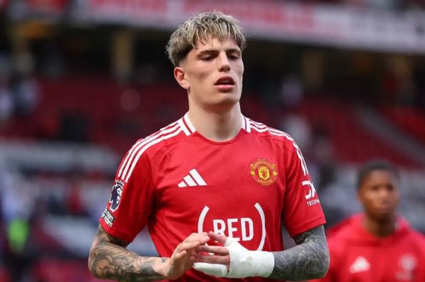  علاقه باواریایی‌ها به وینگر منچستر یونایتد