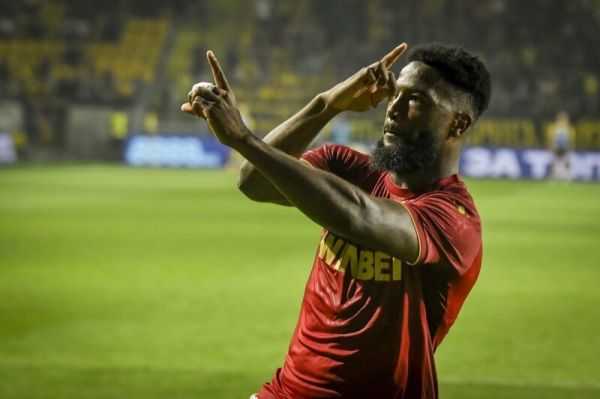 پیام مدیران استقلال به نازون؛ خودت رضایتنامه بگیر