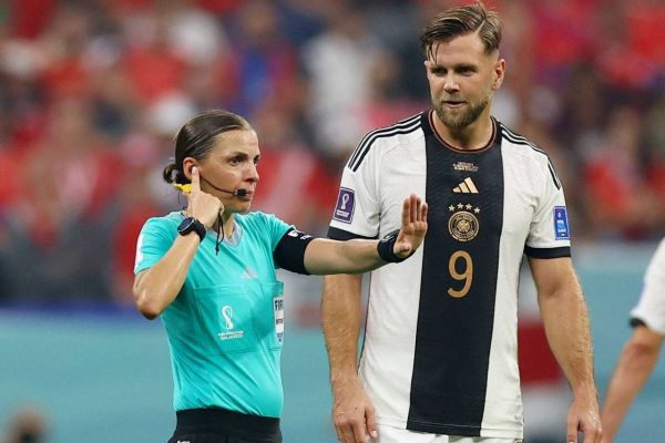  سوت فینال یورو زنان بر دستان فراپارت