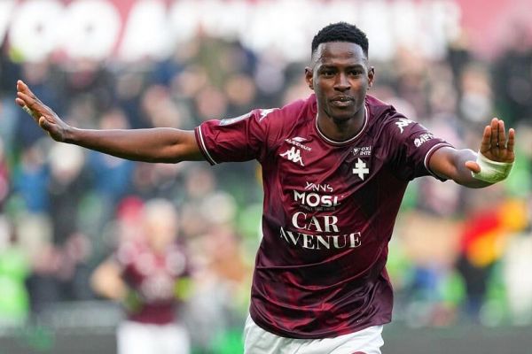  آینده‌نگری قرمزها؛ لیورپول به دنبال جذب ستاره جوان لیگ فرانسه