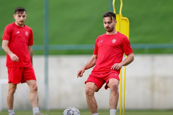  تصمیم جنجالی هاشمیان؛ سروش رفیعی نیمکت‌نشین است