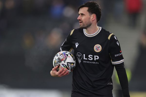 پیام بازیکن سابق آرسنال پس از مصدومیت شدیدش