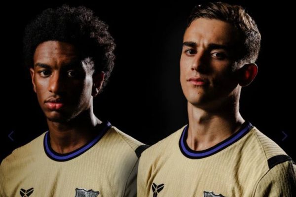 رونمایی رسمی از کیت دوم بارسلونا