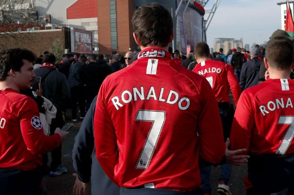  ممنوعیت چاپ نام سه اسطوره منچستریونایتد بر روی لباس‌های این تیم