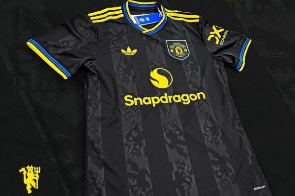  تصاویر لو رفته از کیت سوم منچستر یونایتد