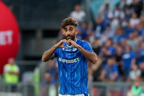 قلی زاده جایزه بهترین بازیکن ماه لهستان را دریافت کرد + عکس