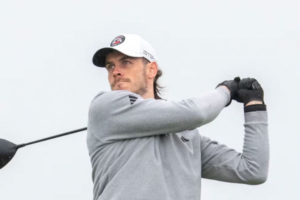 گرت بیل یک بار دیگر بازنشسته شد