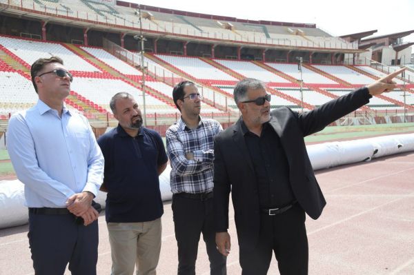 بازدید مدیران باشگاه تراکتور از ورزشگاه یادگار امام