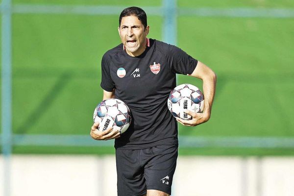  وحید هاشمیان عکس دردسرساز را پاک کرد