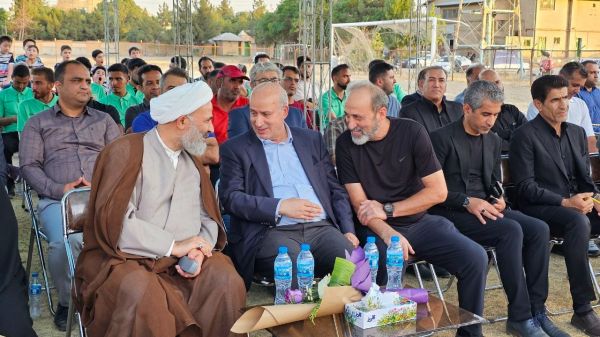  حضور تاج در آئین کلنگ زنی افتتاح زمین چمن در مشهد