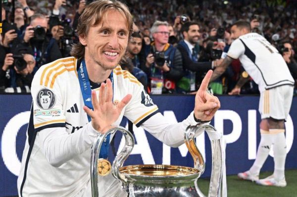 طعنه کانال رسمی بارسلونا به پاس مودریچ