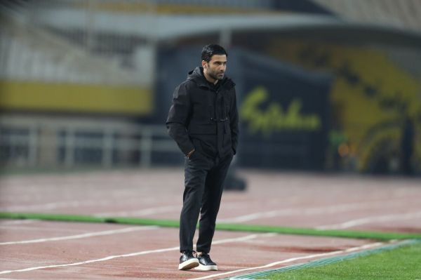  روانخواه  یکی از باتجربه‌ترین مربیان لیگ برتر هستم