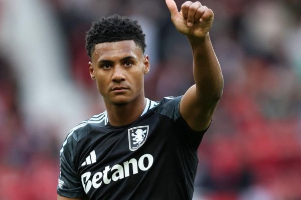 اختلاف نظر مدیران منچستریونایتد و آموریم بر سر مهاجم جدید این تیم